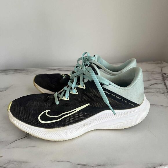 Nike Quest 3 Running Shoes Sneakers Size 8.5 Black/Barley Volt/Glacier Ice - Picture 5 of 8